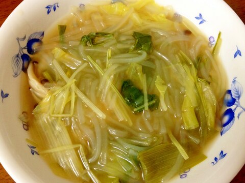 水菜ネギしめじのマロニースープ